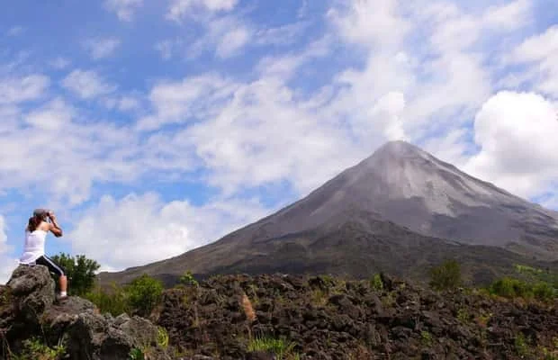 Volcano sightseeing flights